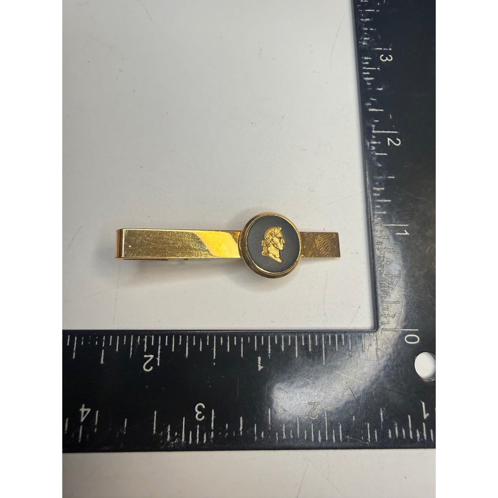 Wedgwood Tie Bar Black Jasperware Gold Tone Cameo Made in England Pat 2164082